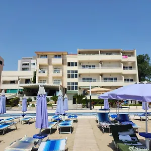 maren-beach.albaniahotels.org/